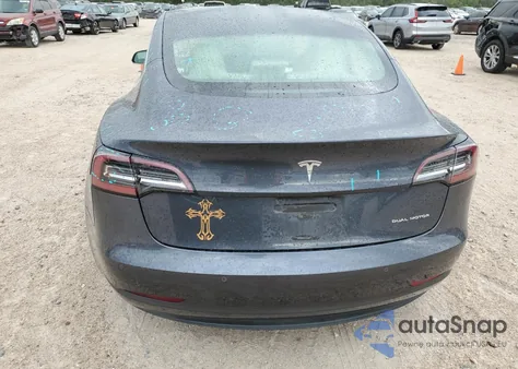 2018 Tesla Model 3 z USA, uszkodzony, nr VIN 5YJ3E1EB2JF169809